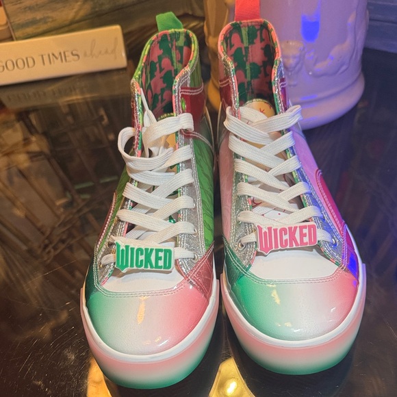 Groundup Other - Wicked High-Top Sneakers - Pink, Green, White